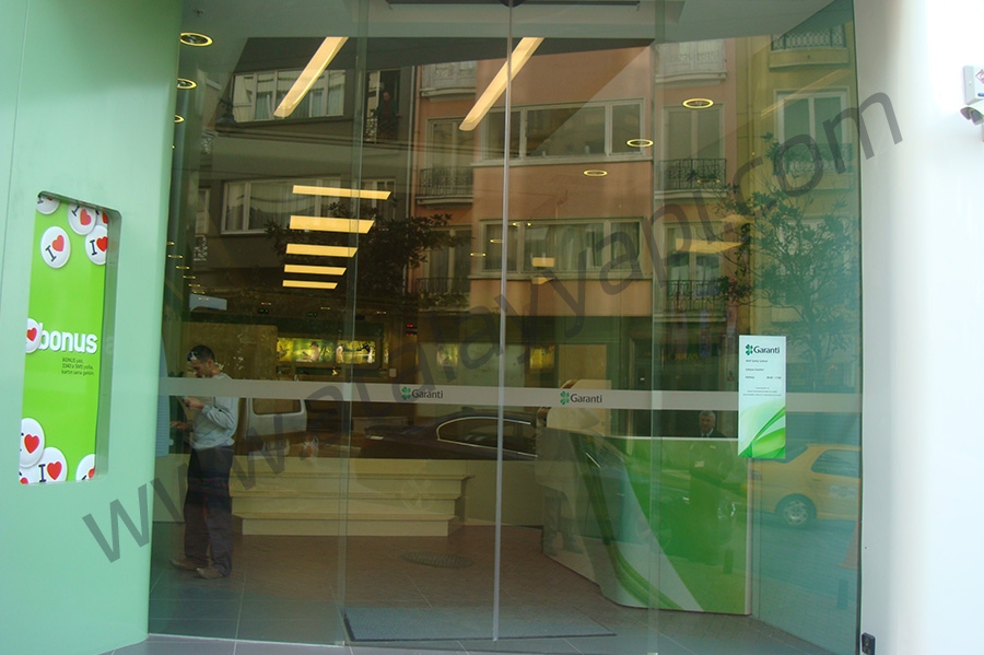 Garanti Fotoselli Otomatik Döner Kapı