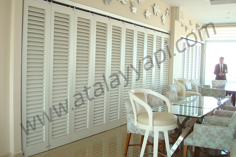 Cvk Taksim Otel Ahşap Panelli Kapı Üretimi