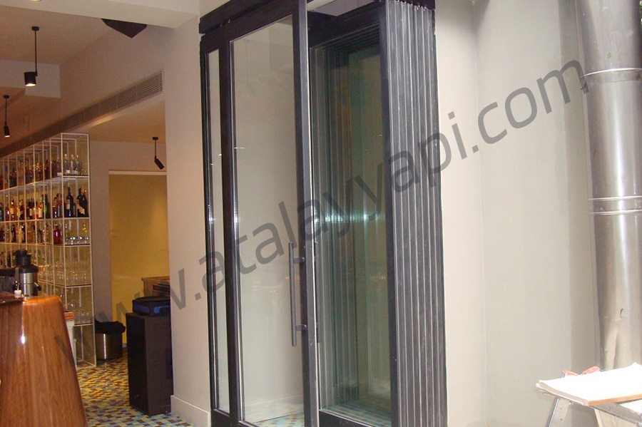 Dado Cafe Taksim Alüminyum Isı Yalıtımlı Kayar Toplanır Üretimi