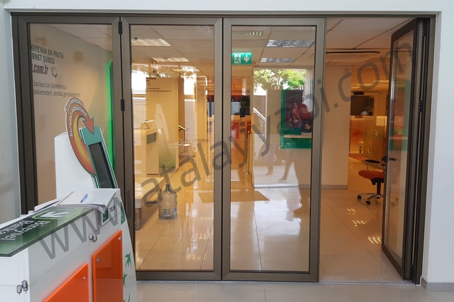 Teb Alüminyum Isı Yalıtımlı Kapı Üretimi