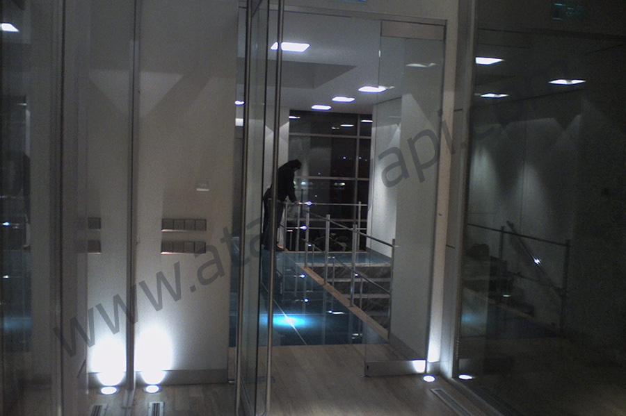 Hey Teksil Pivot Kapı Üretimi