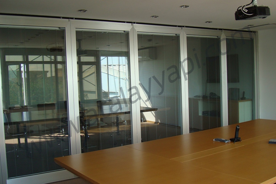 Vivident Alüminyum Isı Yalıtımlı Kapı Üretimi