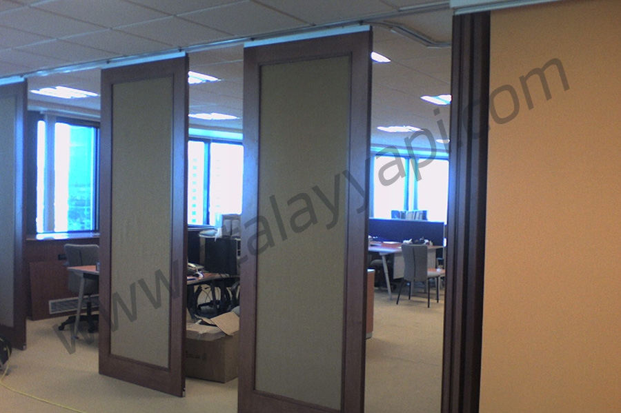 Moeller Elektirik Hareketli Akustik Bölme Üretimi