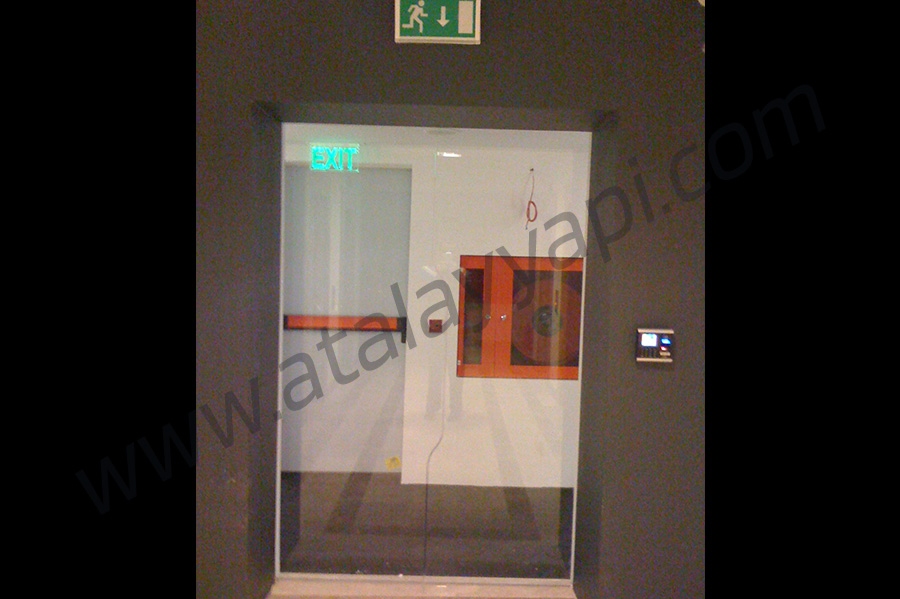 Britih Amerikan Tabakko (BAT) Manet Tutucu Kapı Üretimi