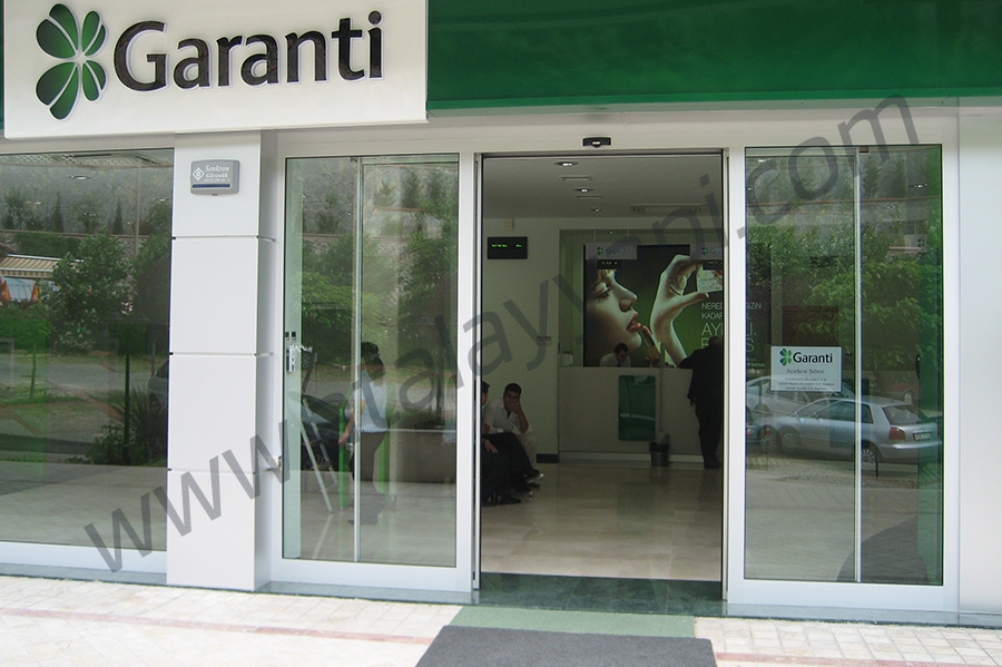 Garanti Fotoselli Otomatik Döner Kapı