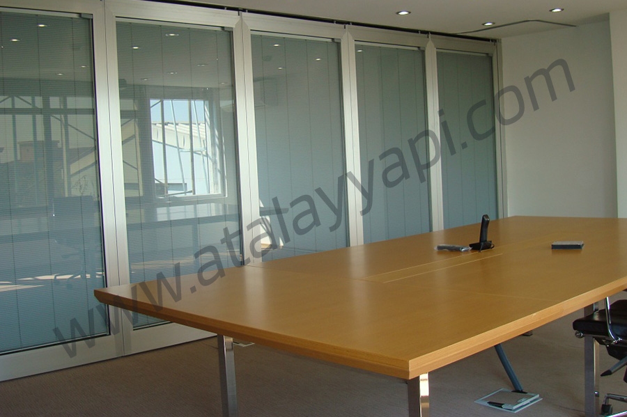 Vivident Alüminyum Isı Yalıtımlı Kapı Üretimi