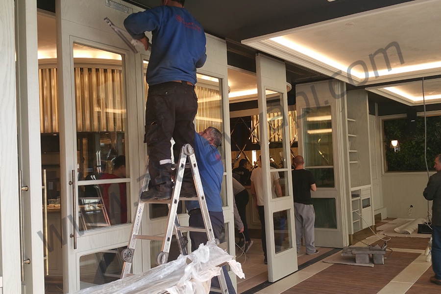 La Petite Masion Cam Cama Kayar Toplanır Üretimi