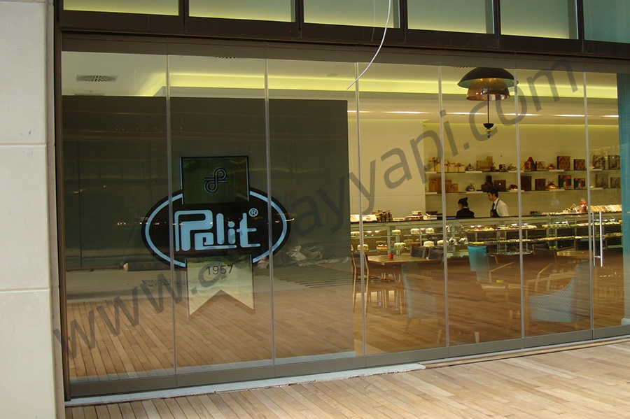 Pelit Pastaneleri Alüminyum Isı Yalıtımlı Kapı Üretimi