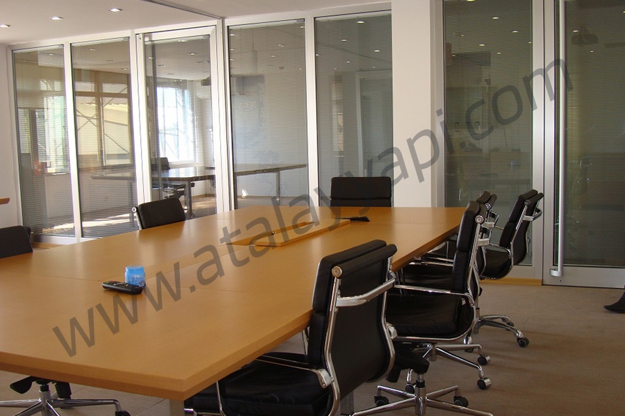 Vivident Alüminyum Isı Yalıtımlı Kapı Üretimi