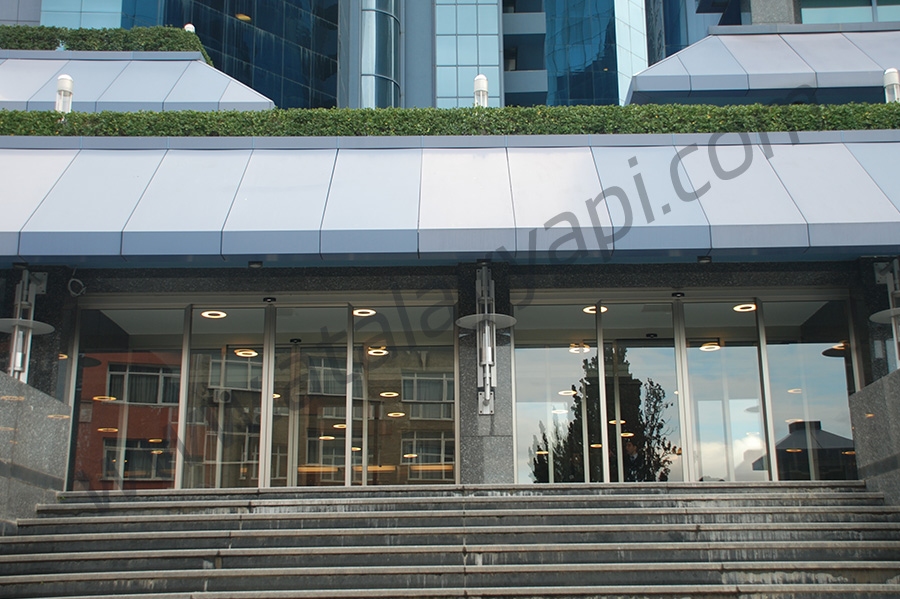 Turkuaz Medya Atv Televizyon Fotoselli Otomatik Döner Kapı