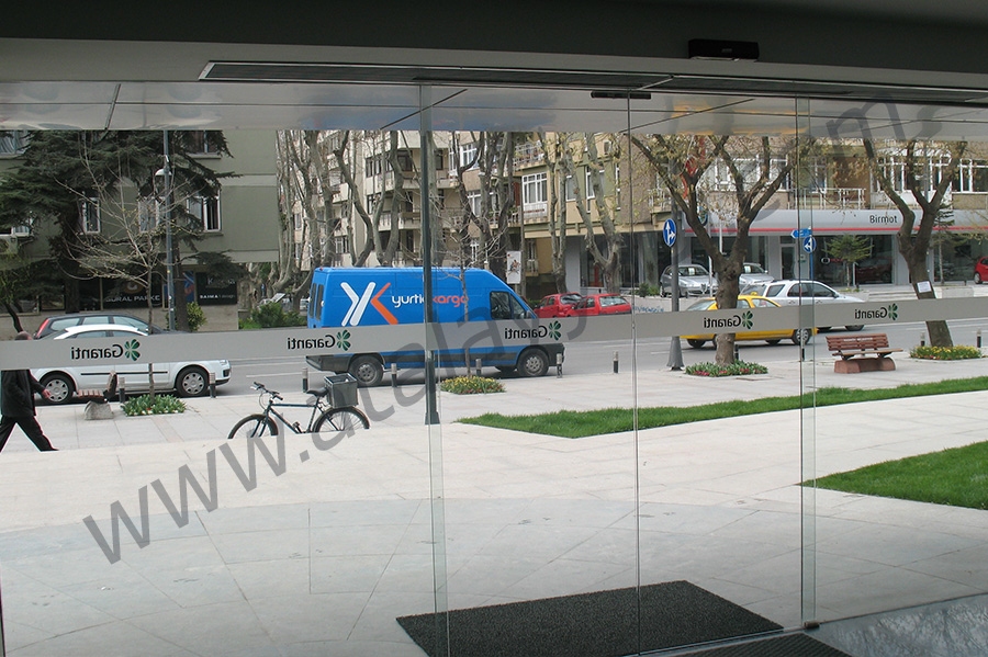 Garanti Fotoselli Otomatik Döner Kapı