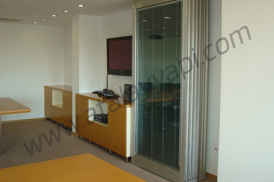 Vivident Alüminyum Isı Yalıtımlı Kapı Üretimi